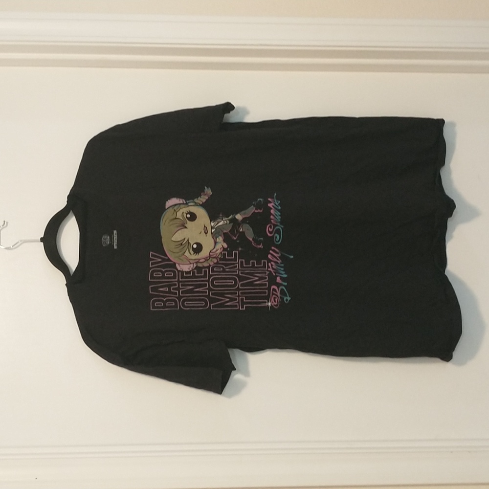3/$15 Funko Pop Brittney Spears black T-shirt